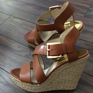 Michael Kors Giovanna 4” Luggage Wedges